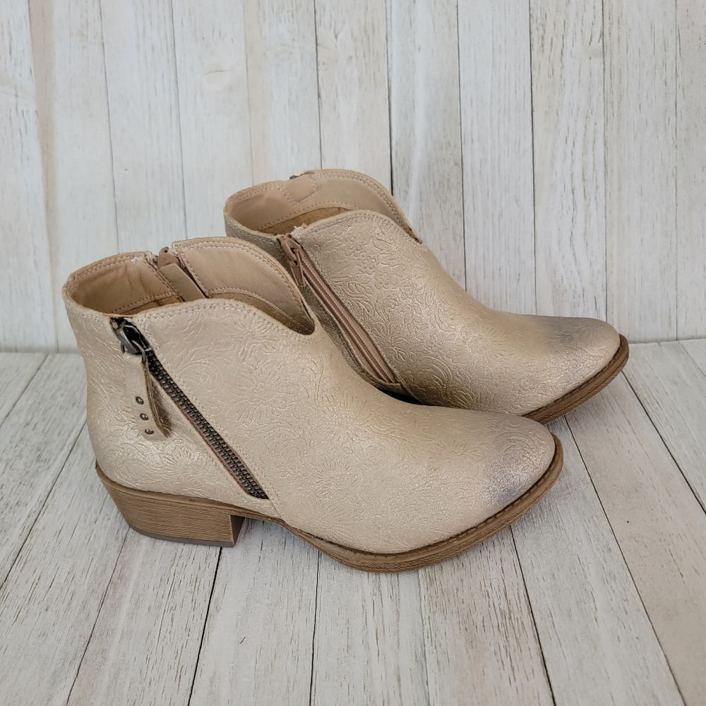50% OFF SALE-GYPSY JAZZ- DIVINE TOOLED NUDE BOOTIES - Picture 1 of 8